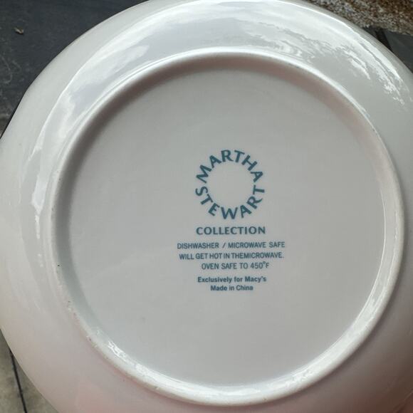 Martha Stewart Lisbon Black and White Large Serving Bowl 9” - Picture 3 of 3